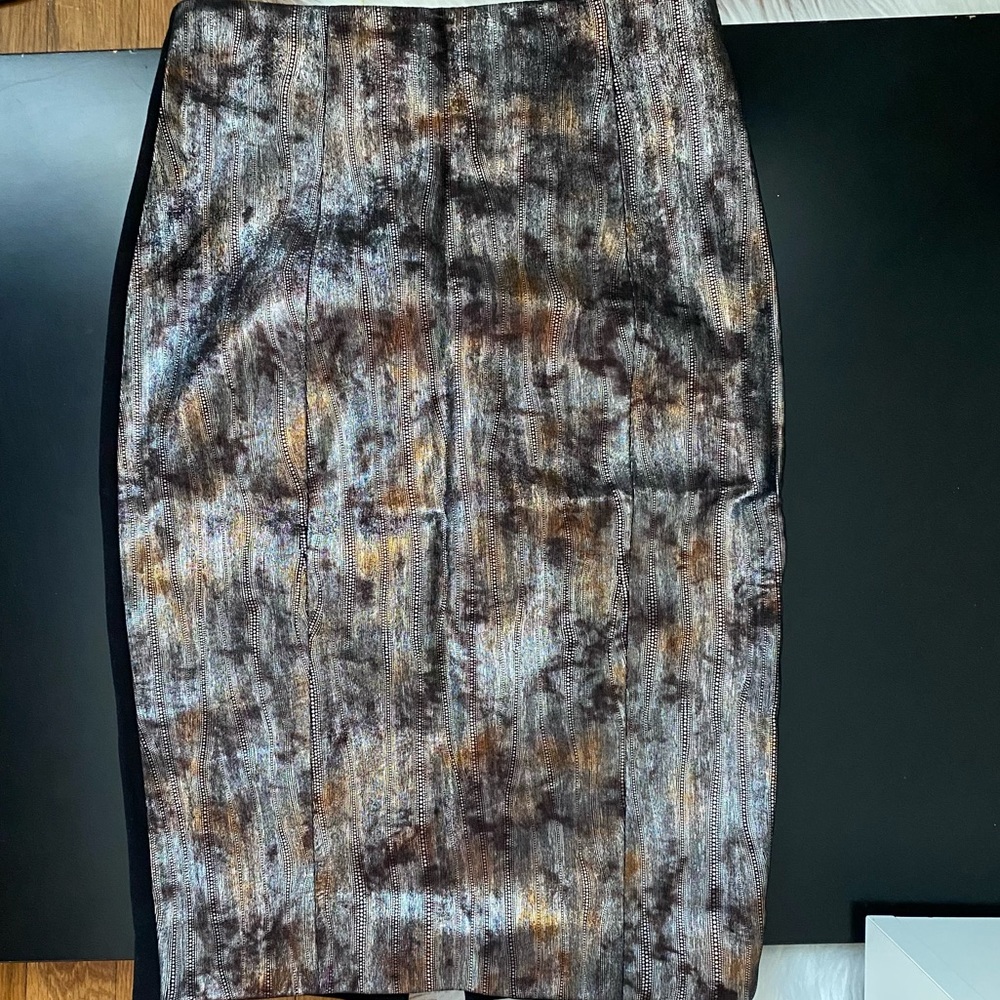 Catherine Malandrino  Metallic Print Leather skirt - Picture 5 of 5